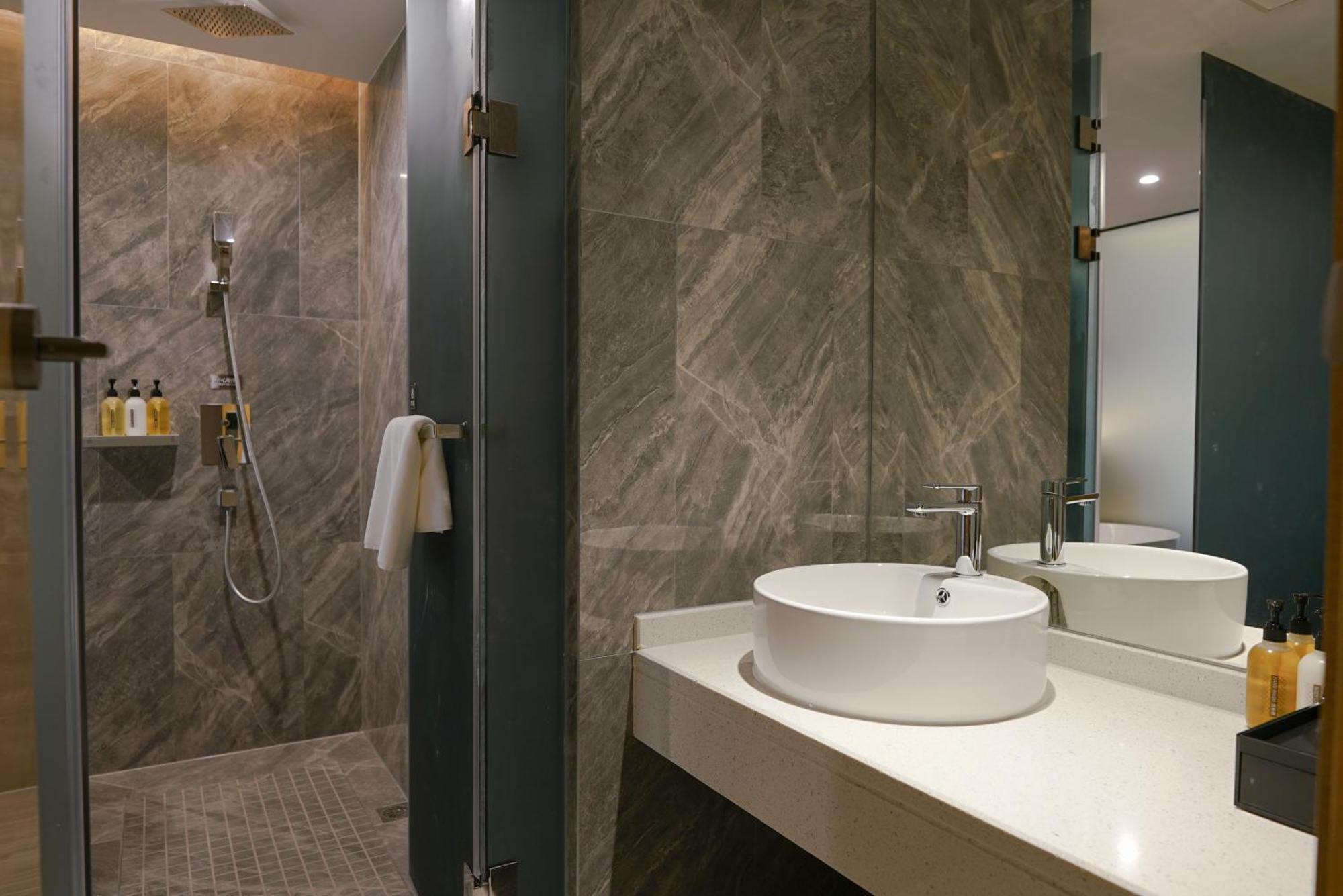 Paco Hotel Shenzhen Luohu Port Zewnętrze zdjęcie